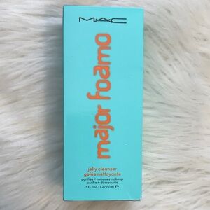 NWT MAC Major Foamo Jelly Cleanser (1 of 2)